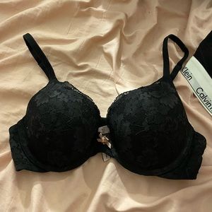 Two Victoria secret bras